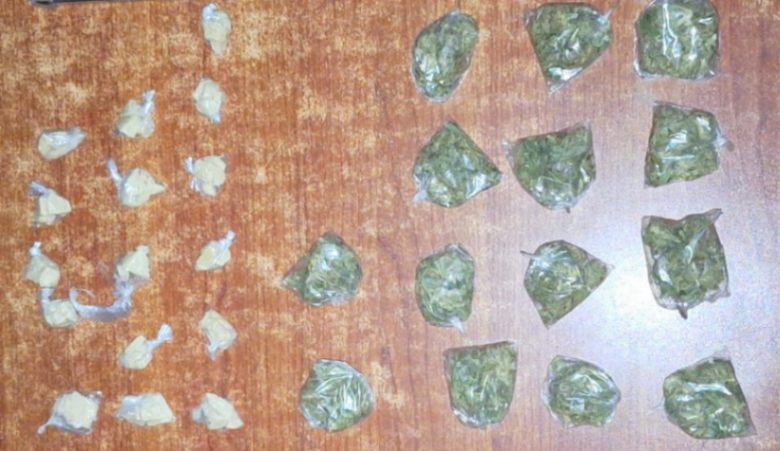 La sustancia con la cual los dos ciudadanos se movilizaban.