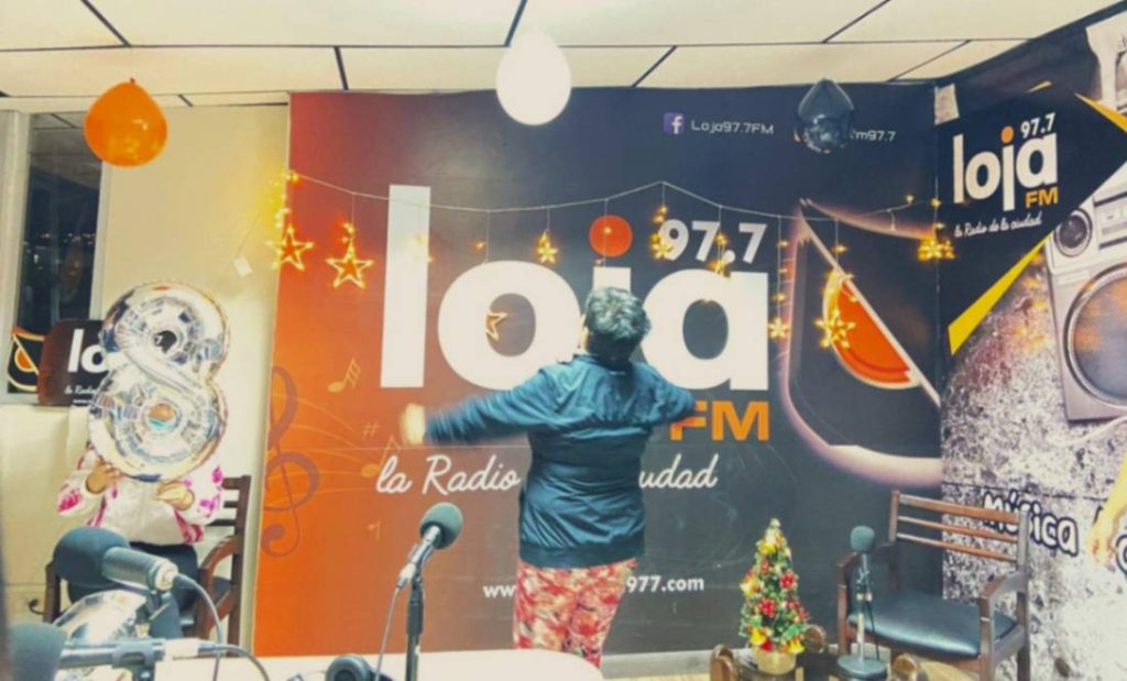 La emisora Loja FM 97.7, a través de su personal, alista una programación especial.
