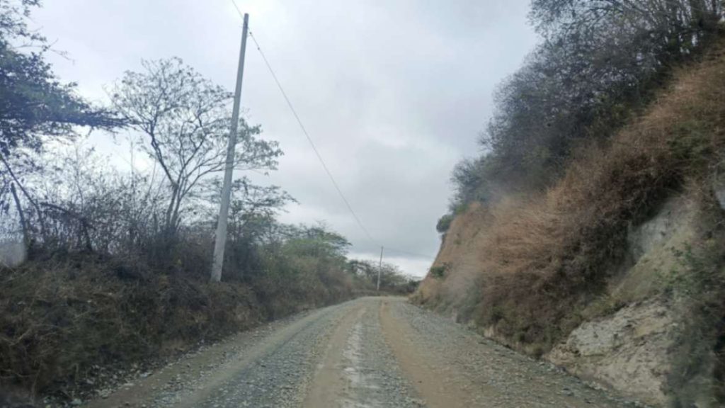 La vía tiene aproximadamente 12 kilómetros de longitud.