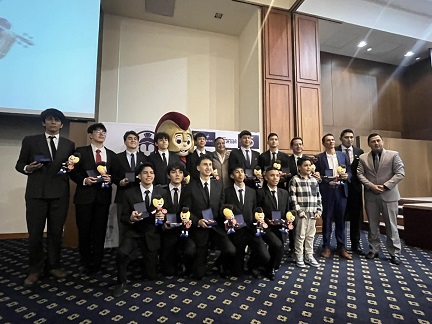 El evento se cumplió en la sala de convenciones de la UTPL.