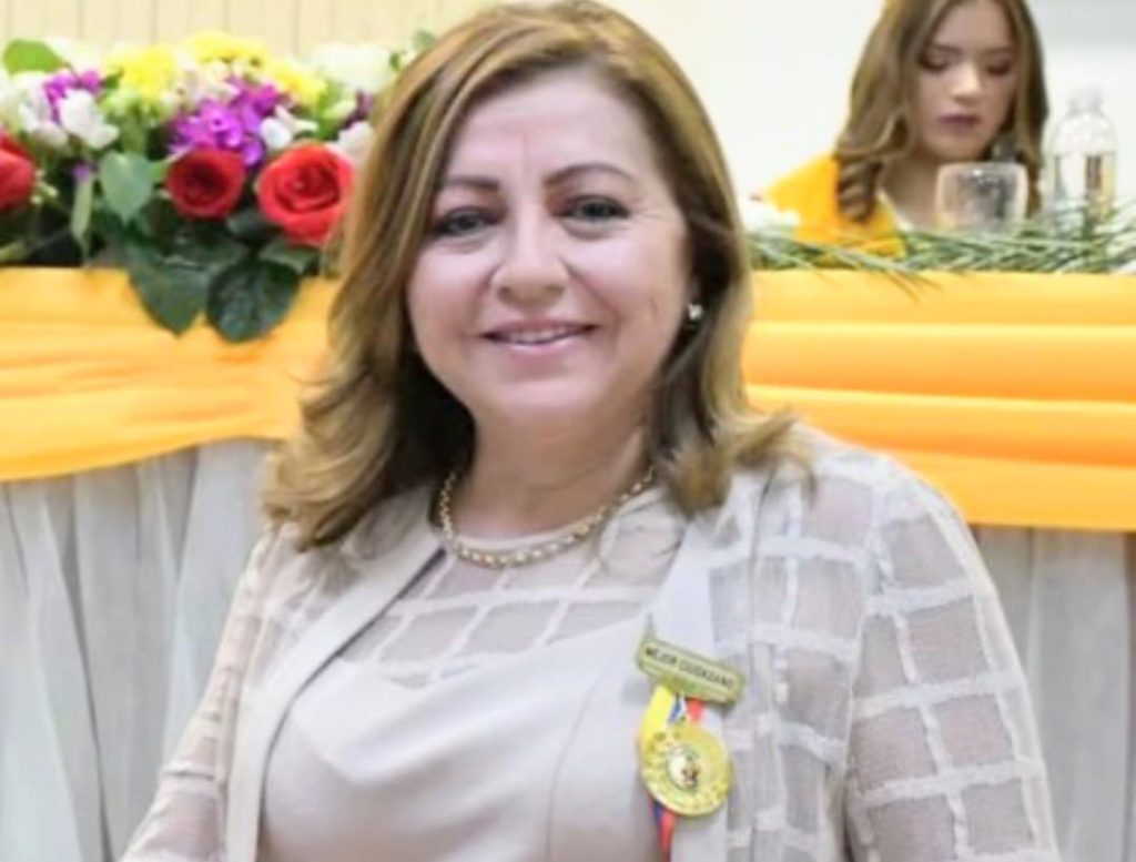 En 2024 fue declarada como ‘Mejor ciudadana’ por el Municipio de Macará que cumplía 122 años de cantonización.