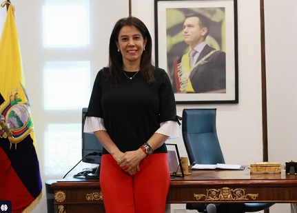 Ella es Cynthia Gellibert.