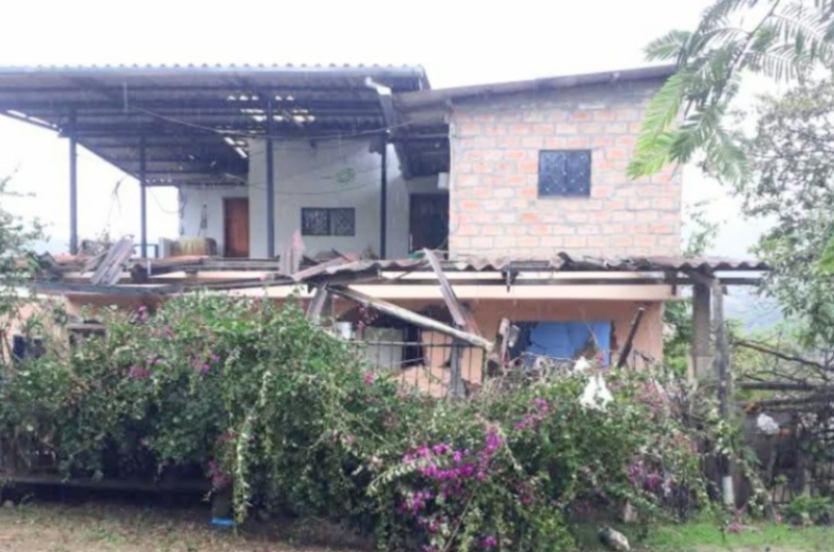 La losa de esa casa está afectada y la misma será apuntalada.