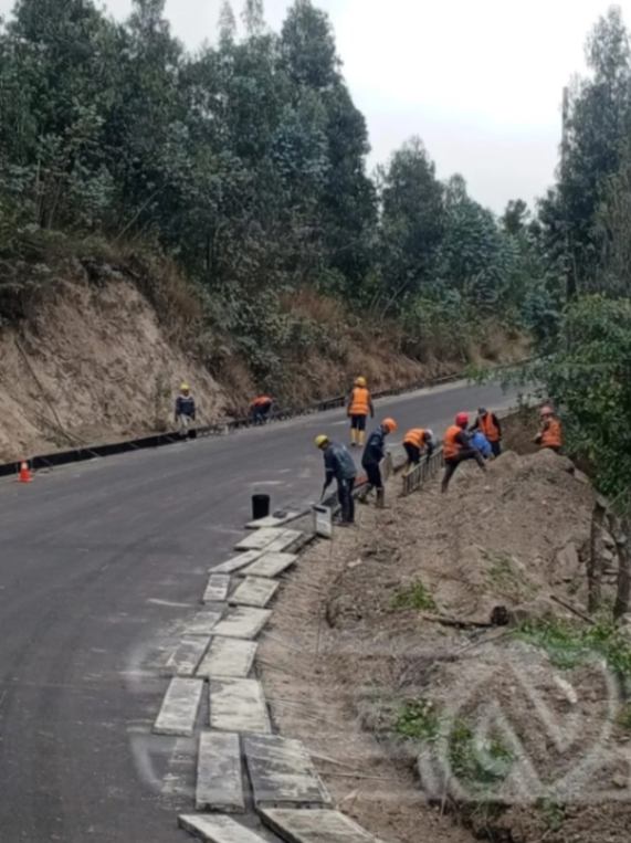 La vía es un viejo anhelo de los habitantes de las parroquias noroccidentales del cantón Loja.