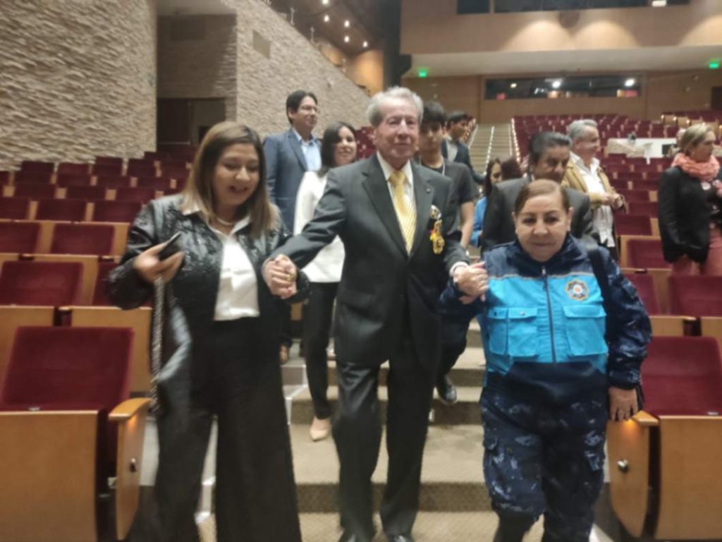 El viernes, 5 de julio de 2024, fue homenajeado en el Teatro Nacional Benjamín Carrión, de la ciudad de Loja.