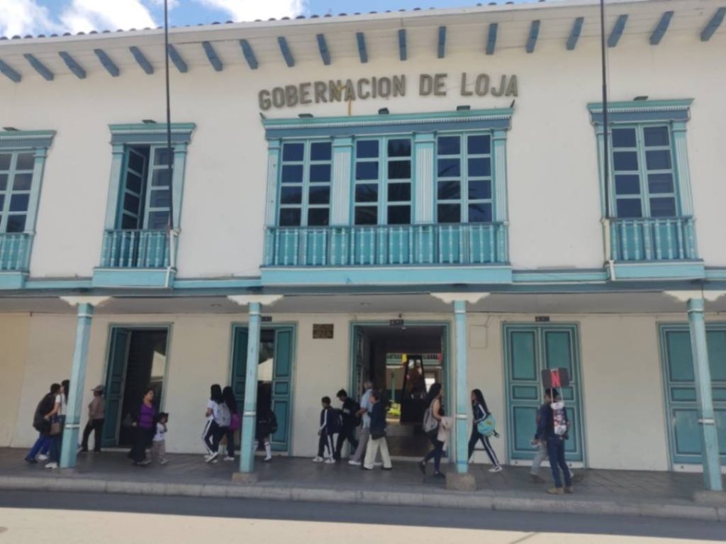 La actual gobernadora, Alexandra Monserrate Jara Minga, está al frente de la entidad desde el 2 de julio de 2024.