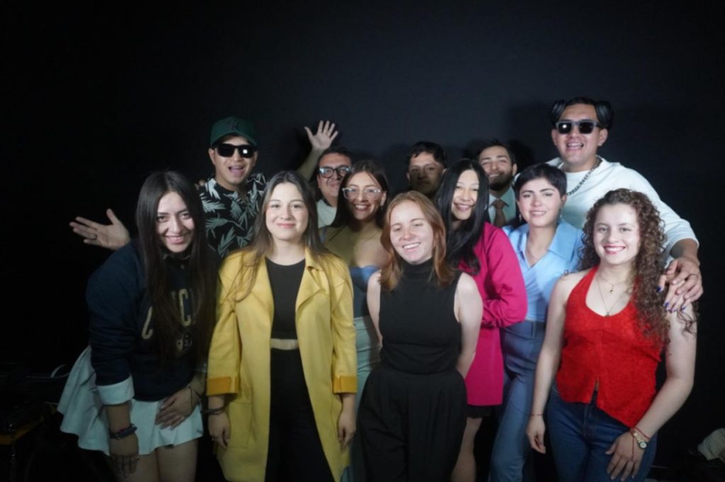 Las vivencias de los alumnos están resumidas en cada una de las letras.