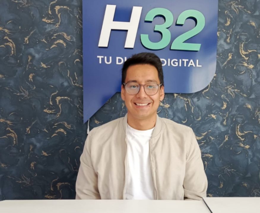 Gabriel Jaramillo Ochoa, director de la Maestría en Producción y Operaciones Industriales de la UTPL.