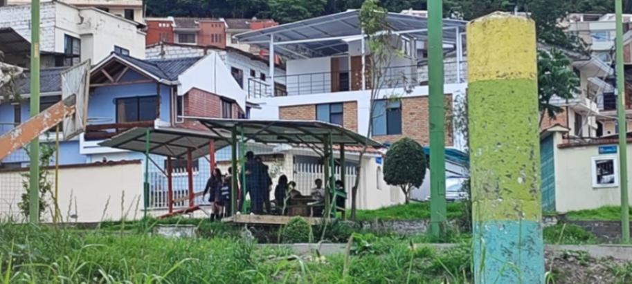 La presencia de alumnos en La Pradera y en barrios adyacentes es durante la mañana y la tarde.