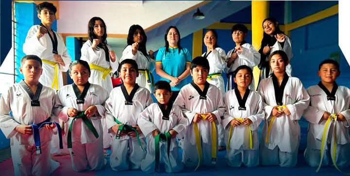 La delegación lojana aspira destacarse en la provincia de Manabí.