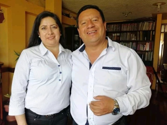 Irma Pineda, secretaria, y Marco Zhigüi están al frente del medio de comunicación.