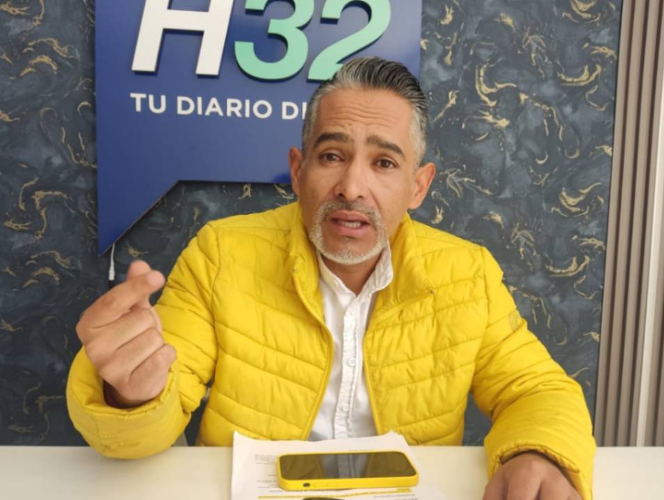 El aspirante lojano asegura no haber invertido más de cinco mil dólares en la campaña, a diferencia de otros que superan los 120 mil.