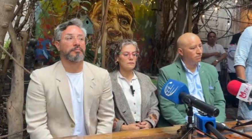 Verónica Íñiguez, se dirige a la prensa tras los resultados preliminares de los comicios.