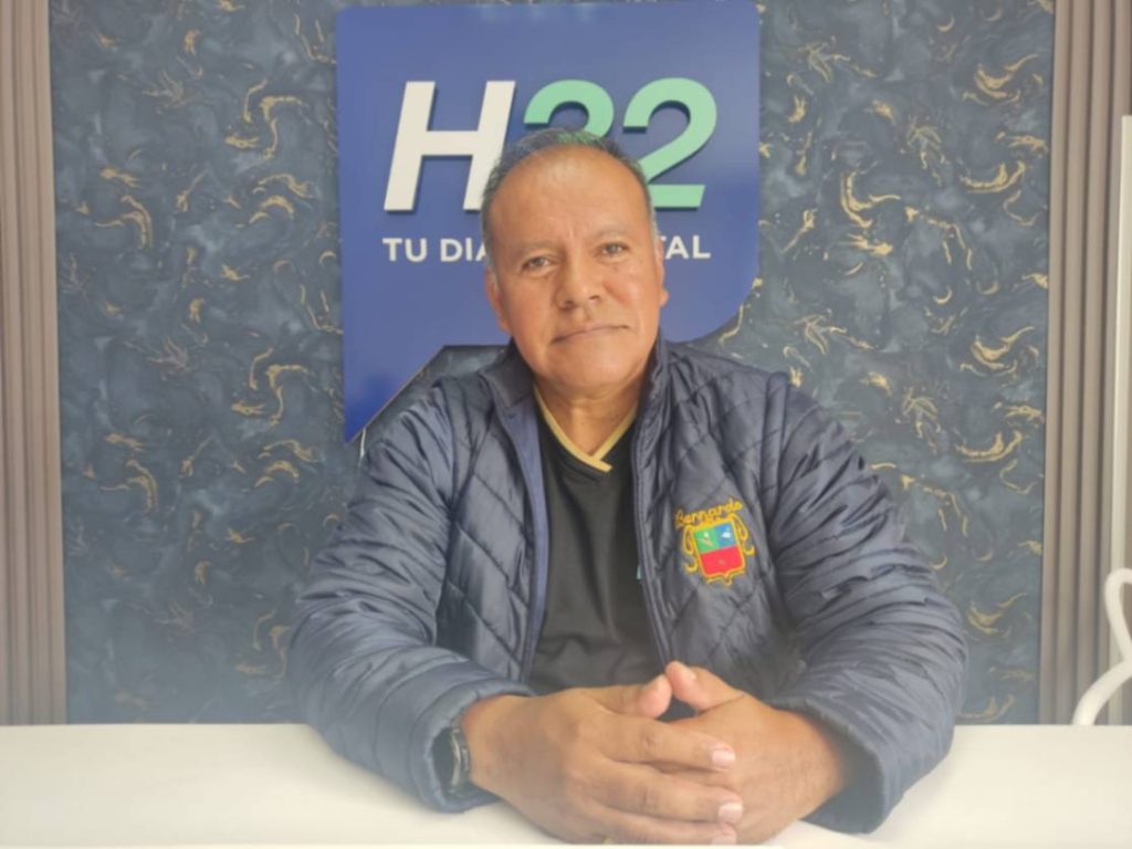 Luis Minga Quezada invita a los socios del Fondo de Loja a acudir en forma masiva a las urnas este viernes, 14 de febrero.