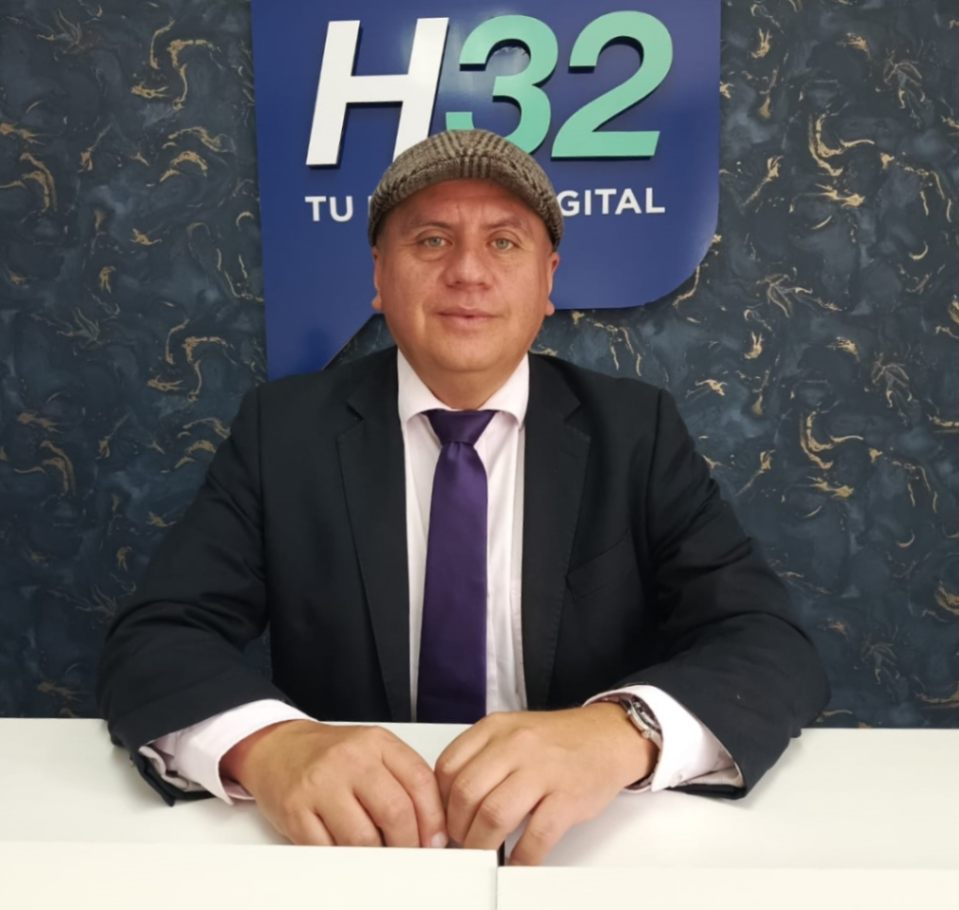 Hernán Yaguana Romero, coordinador de la Tecnología en Creación Audiovisual Digital.