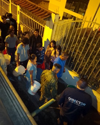 La distribución de agua se hizo mediante tanqueros, pero no abasteció para toda la comunidad en la medida que se necesita.