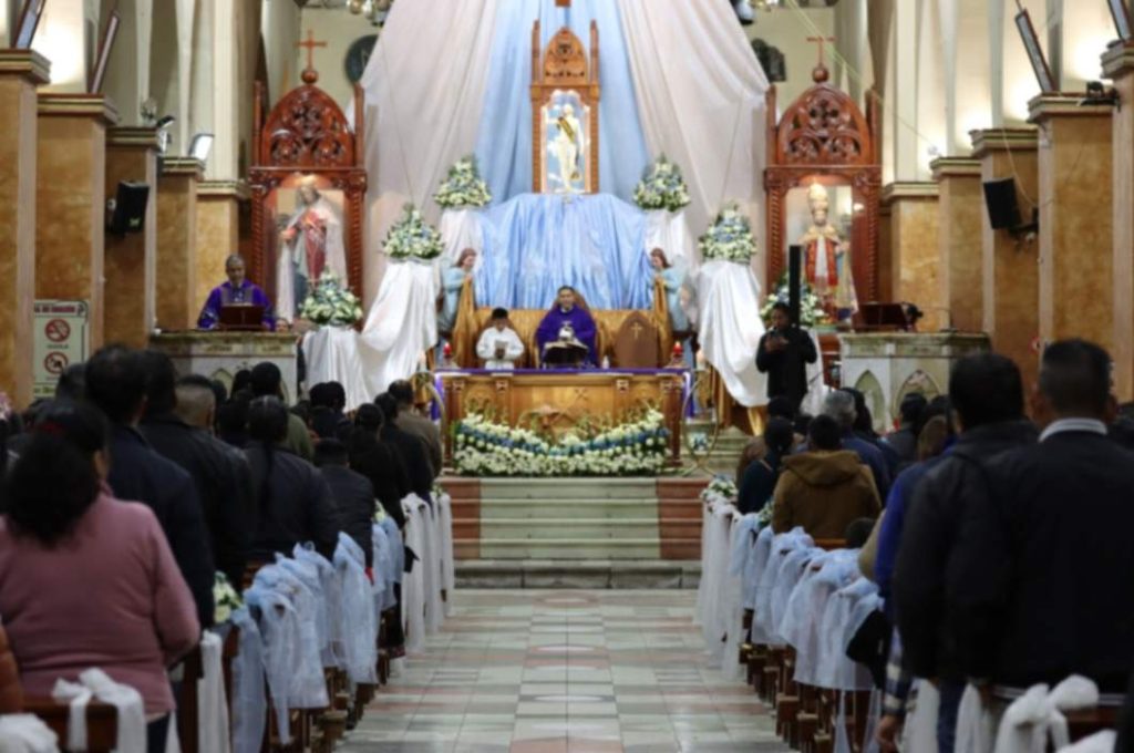 Se cumplió una misa de acción de gracias con la presencia de autoridades, funcionarios, concejales y la ciudadanía en general. 