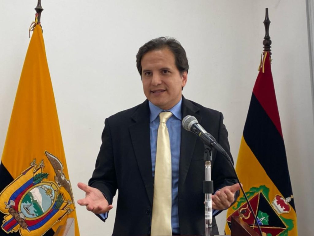 El director expresa que la labor ha estado llena de desafíos y también de complicaciones que han sido superadas.