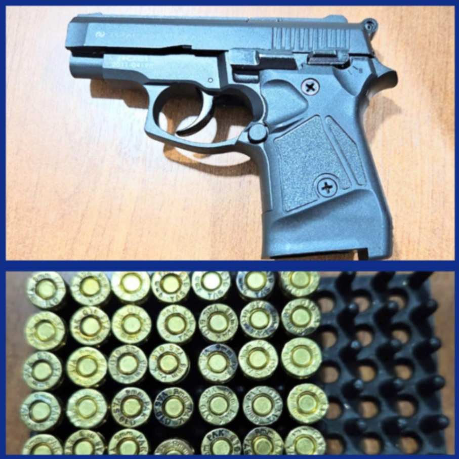 Esa clase de armas están diseñadas para disparar balas de goma no letales, mas pueden causar lesiones.