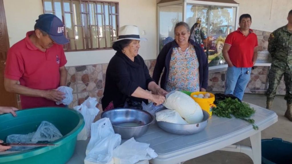 La entrega al público de los artículos se realiza el Viernes Santo, desde hace años.