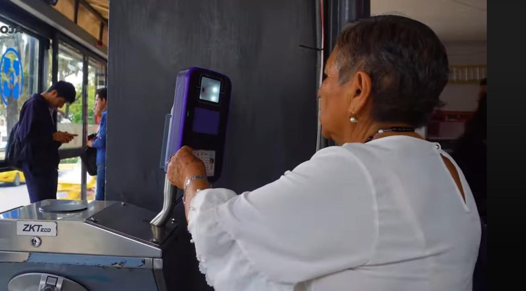 Se ha venido un proceso de varios meses para que la comunidad se adapte a la forma de pago.