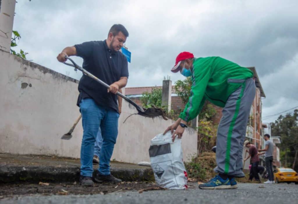 El desaseo de los propietarios tiene una pena que va desde el 10% de un salario básico unificado hasta ocho salarios.