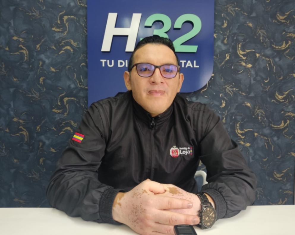 Fernando Patricio Villagómez Arévalo, director de Seguridad Ciudadana y Control Público, invita a la ciudadanía a adquirir los artículos a precios asequibles y de calidad.