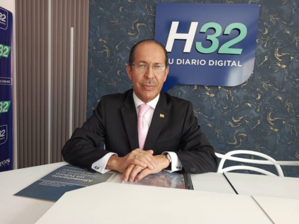 Humberto Tapia Escalante, profesional de la salud y exasambleísta por la provincia de Loja.