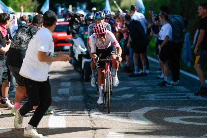 Carapaz logró ingresar en lugares del podio del Giro.
