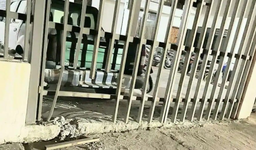 En 2023 ocurrió un atentado explosivo en los exteriores de la Jefatura de Investigación Antidrogas de Loja. (fotografía de archivo)