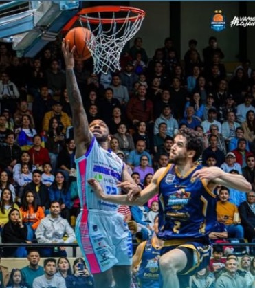 El compromiso estuvo cargado de emociones.