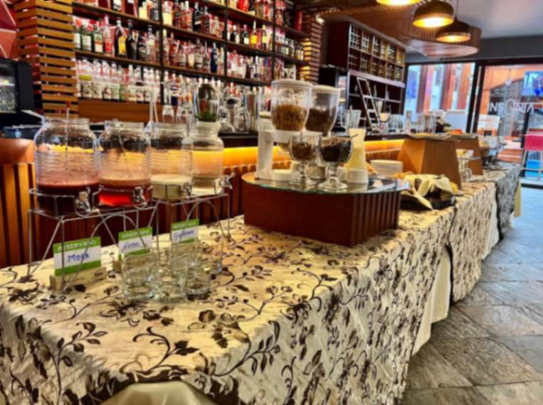 Grand Victoria Boutique Hotel invita a disfrutar y compartir en familia esta fecha.