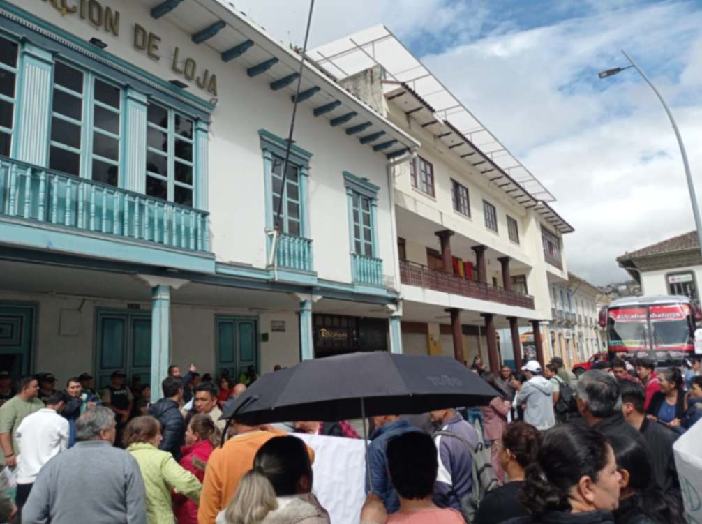 La plaza central de Loja fue testigo de la lucha de las parroquias surorientales.