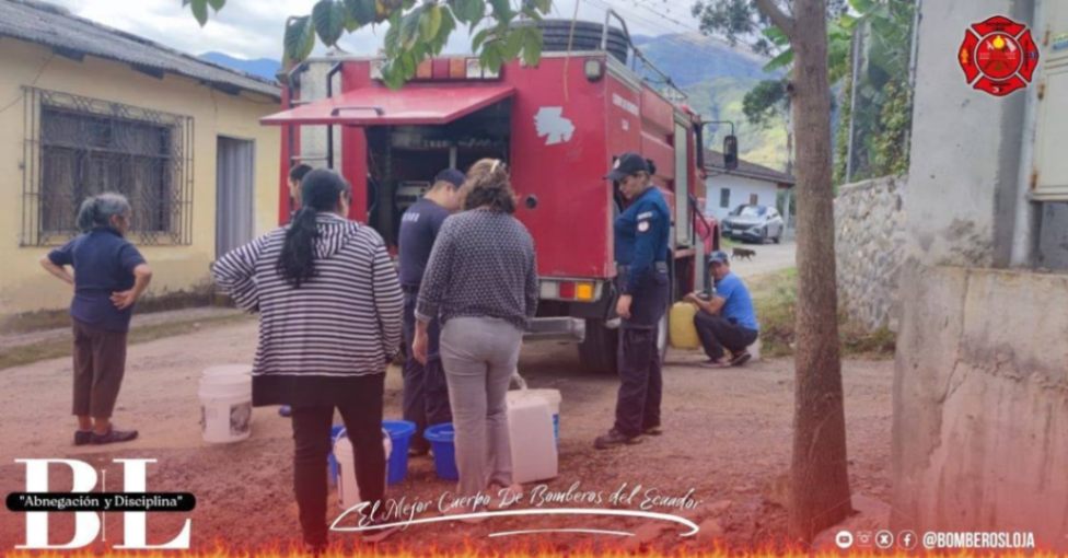 La comunidad sigue recibiendo agua de los tanqueros, pero, asimismo, según se revela, contiene sedimentos.