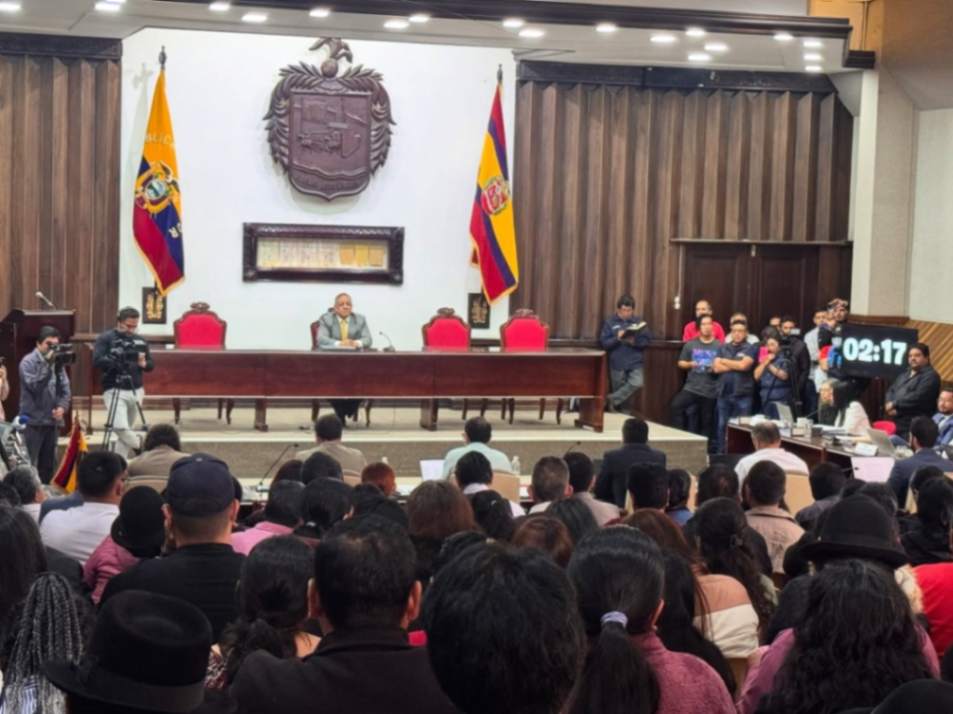 El alcalde de Loja, Franco Quezada, el 26 de junio de 2025, fue removido del cargo con el voto de nueve concejales. (Fotografía archivo)