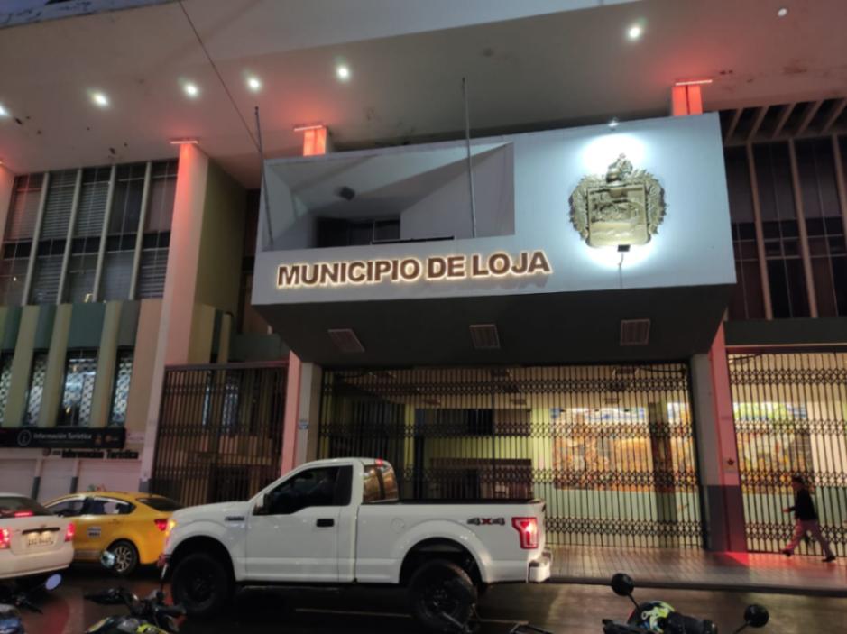 HORA32 conoció que el ahora exalcalde, Franco Quezada, se retiró de la oficina en horas de la tarde.