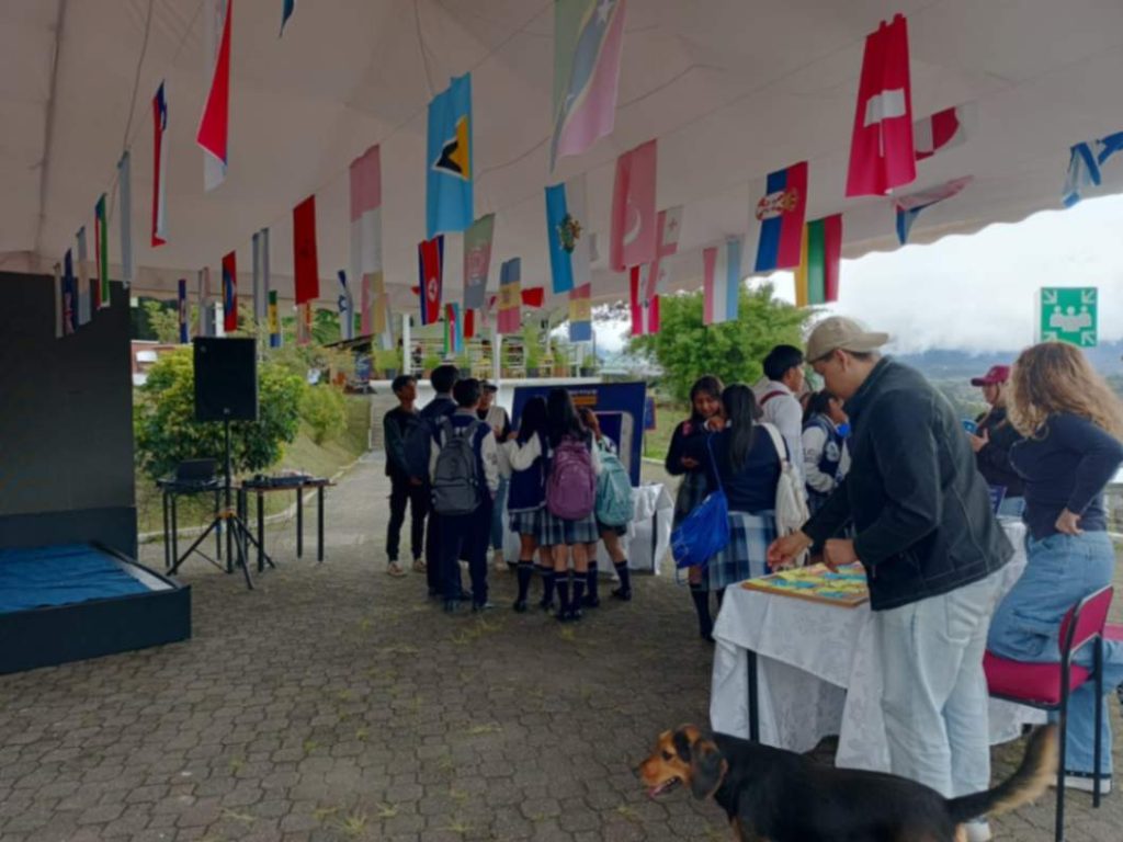 Los estudiantes expondrán más de 30 proyectos. (Archivo)