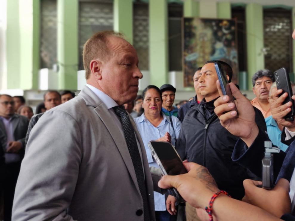 El TCE, el 18 de julio de 2025, por unanimidad, confirmó la resolución del Cabildo lojano, del 25 de junio de 2025, y removió del cargo de manera definitiva a Quezada.