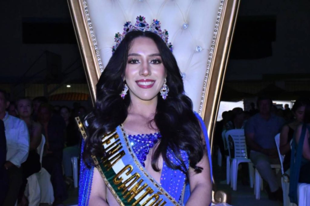 Ariana Ivanova Caicedo Flores, elegida como Reina del cantón lojano.