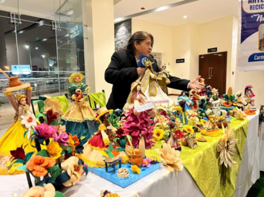 Emprendedores de Pindal, presentaron una variedad de productos agrícola y artesanales.