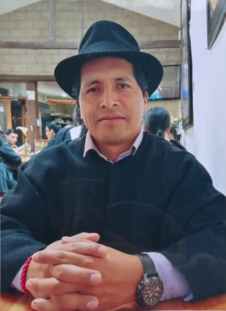 Los familiares, amigos y allegados consideran al hoy decesado justo, íntegro y profundamente comprometido con el bien común.