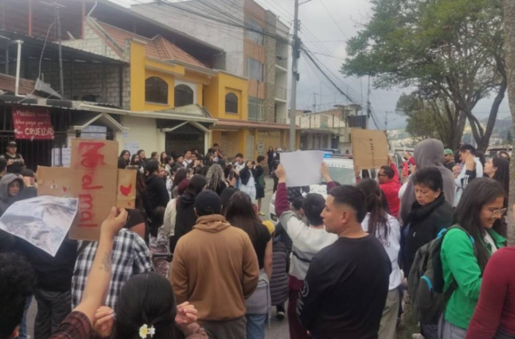 Un masivo plantón se cumplió el último sábado, 12 de septiembre de 2025, en la ciudadela Daniel Álvarez.