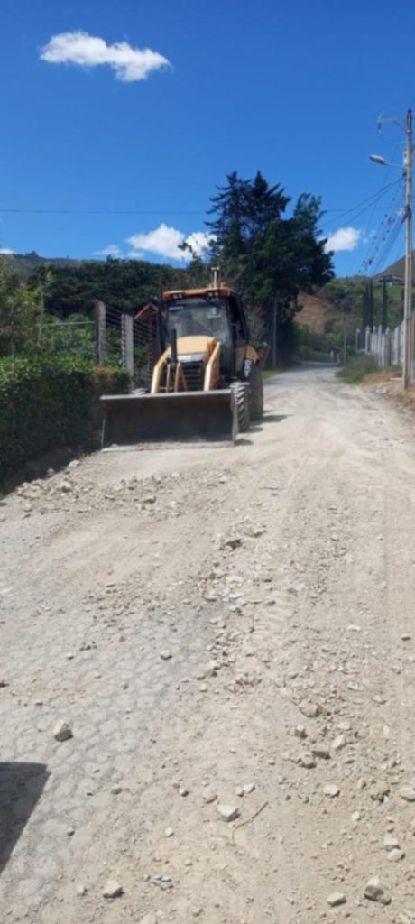 La carretera, gracias a la iniciativa privada, presenta una nueva imagen. (Fotografía cortesía: Noti Malacatos News.