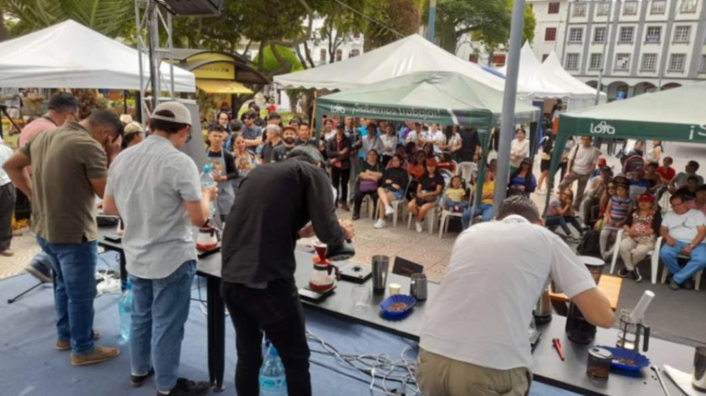 Las actividades se cumplirán en el parque central y en el Hotel Grand Victoria.