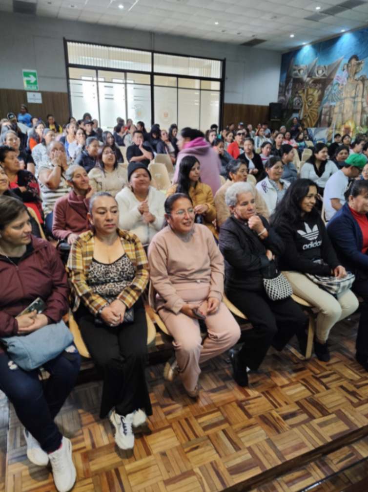 Las adjudicatarias fueron capacitadas en temas como buenas prácticas de manufactura, logística, entre otros.