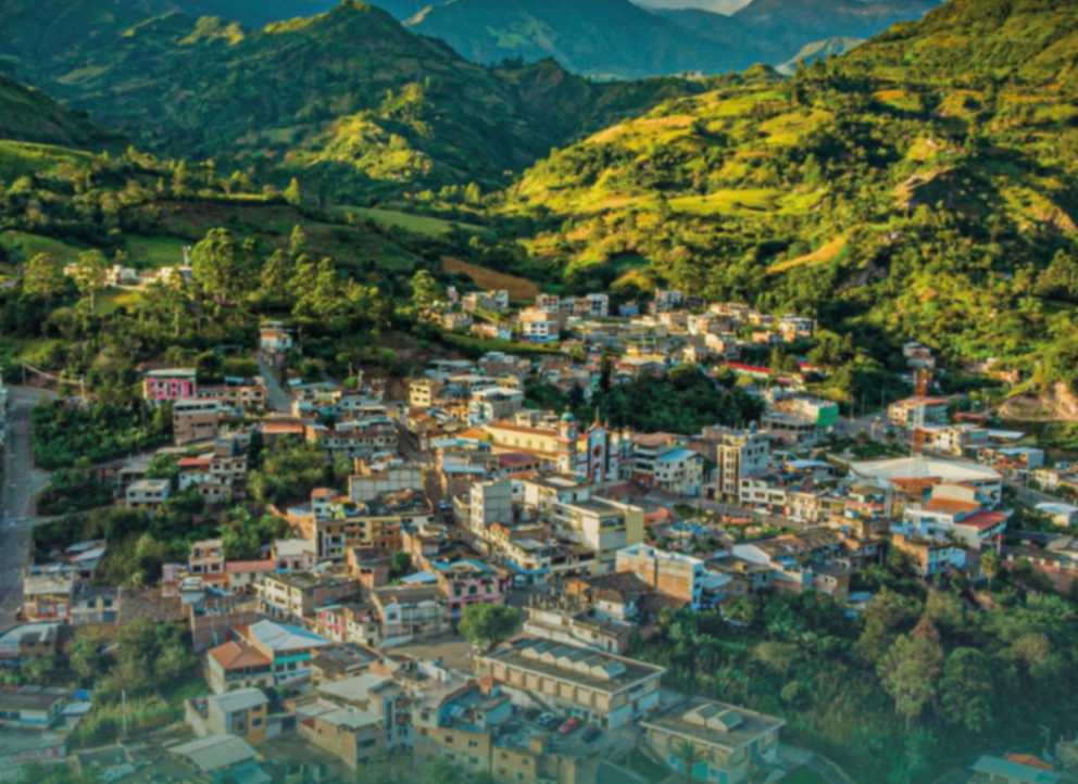 La cabecera cantonal del cantón Espíndola es Amaluza.