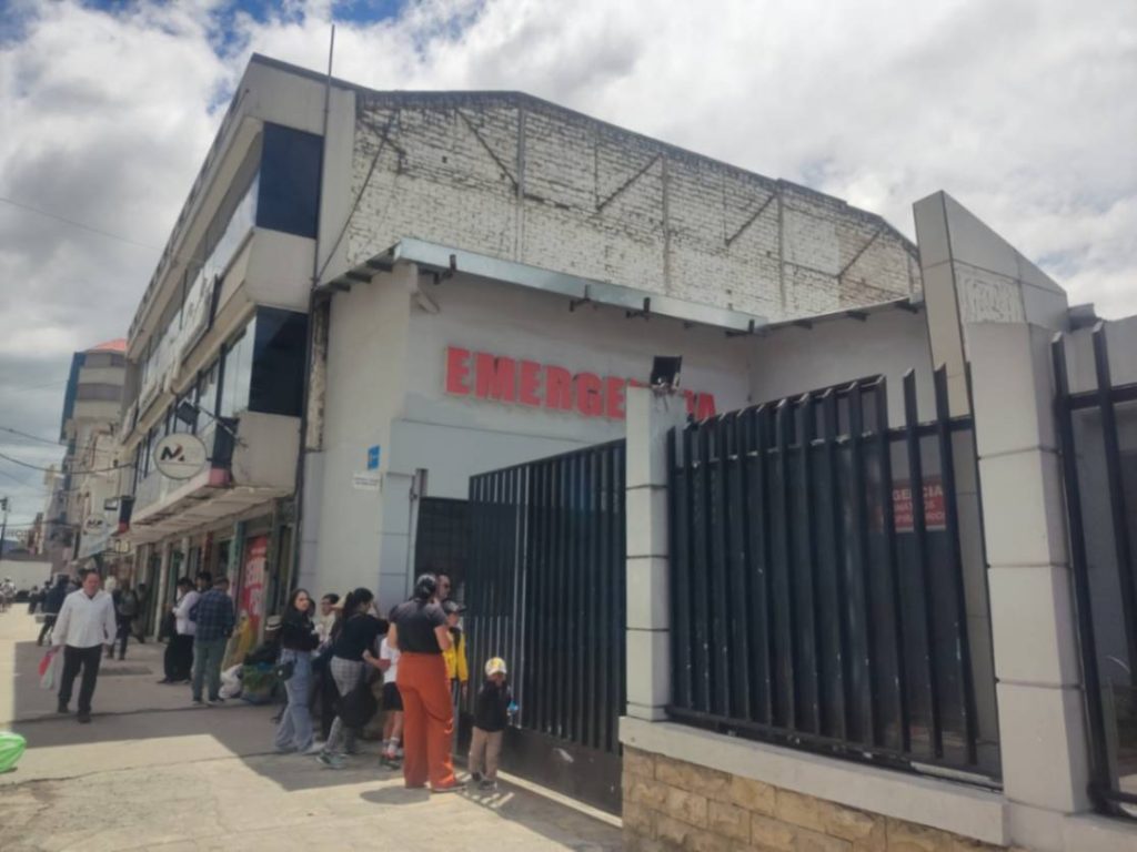 A la sección de emergencia del Centro del Día se ingresa por la avenida Manuel Agustín Aguirre.