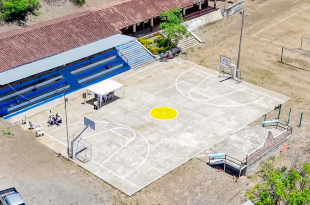 La cancha de uso múltiple del barrio, una obra anhelada por la población.