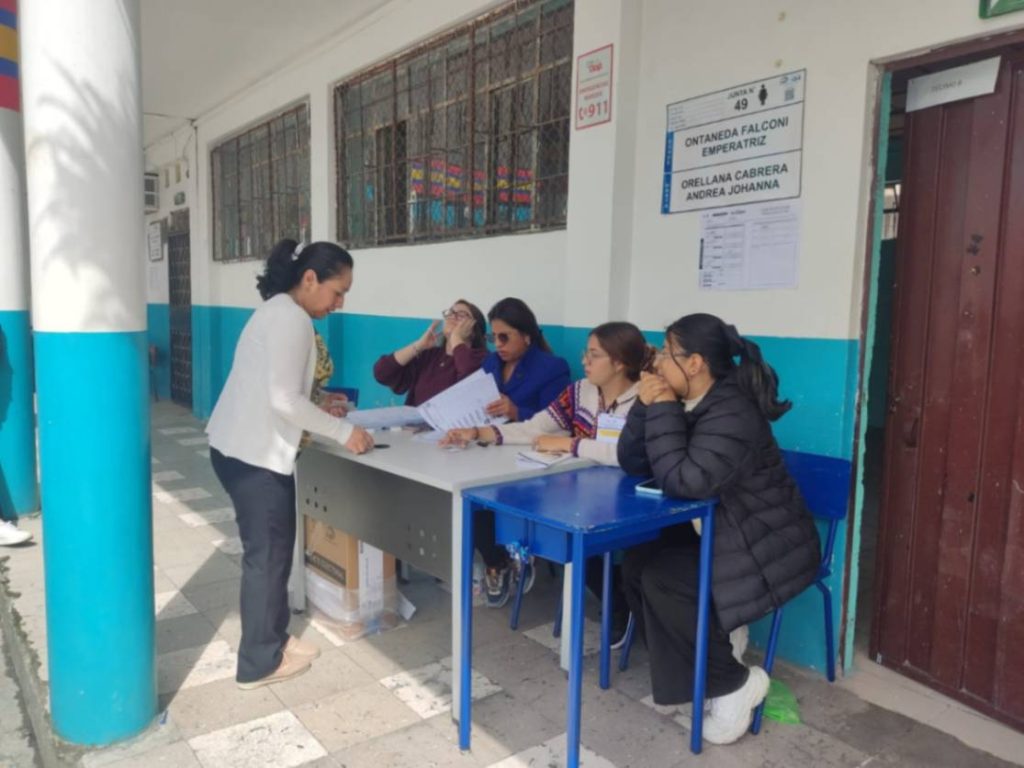 La jornada electoral en esta provincia se cumplió si novedad.