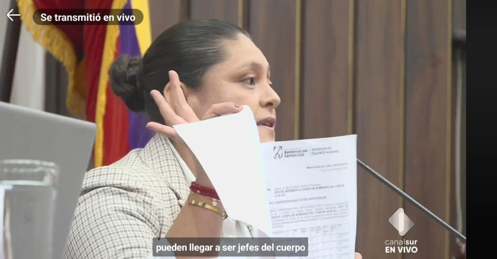 La autoridad dijo que exfuncionarios de Bomberos tienen como voceros al Cabildo, a medios de comunicación y a troles.    